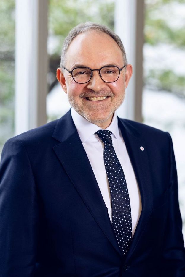 Porträt von Ralph Schmieder.